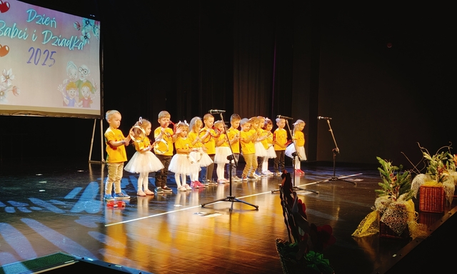 Dzień Babci i Dz 02 2